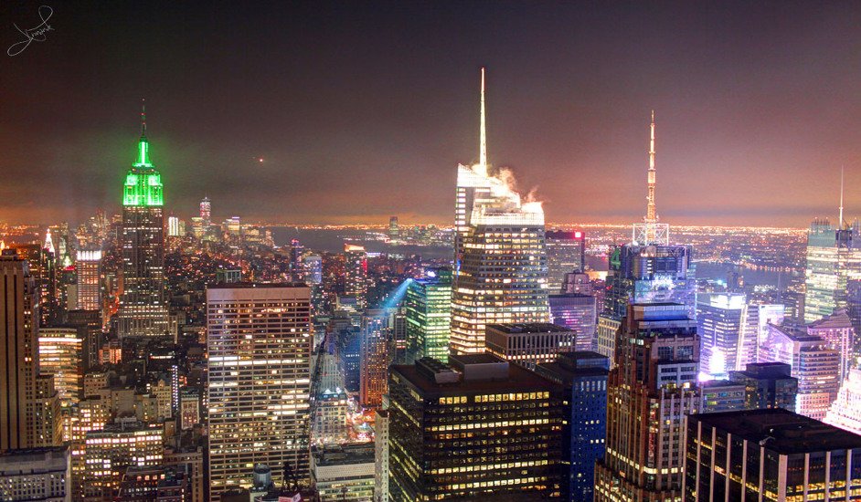 El Empire State luce verde en Nueva York en marzo por el día de San Patricio