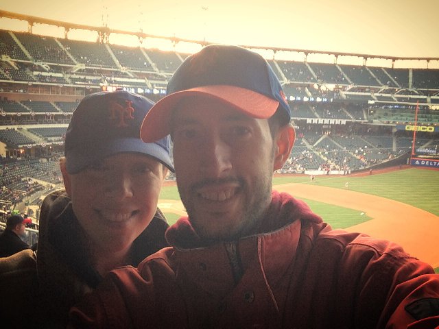 Abby y Pedro en un partido de los Mets
