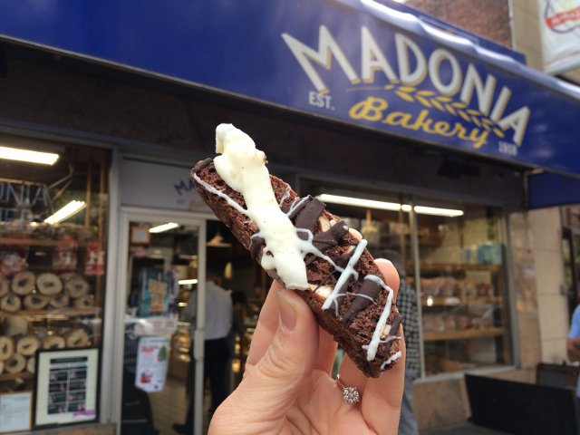 Madonia Brothers Bakery en Arthur Avenue Bronx