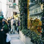 Paseando en diciembre en Nueva York con escaparates de Navidad